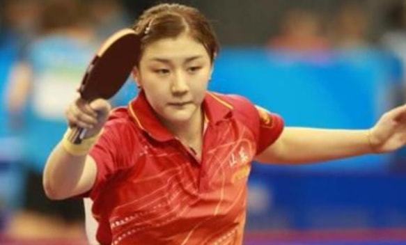 形成了鲜明 形成了鲜明